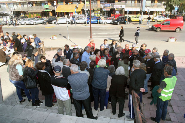 НЕСВАКИДАШЊИ ПРОТЕСТ БИВШИХ РАДНИКА ГОДОМИНА: Славе стечај штрајком глађу!